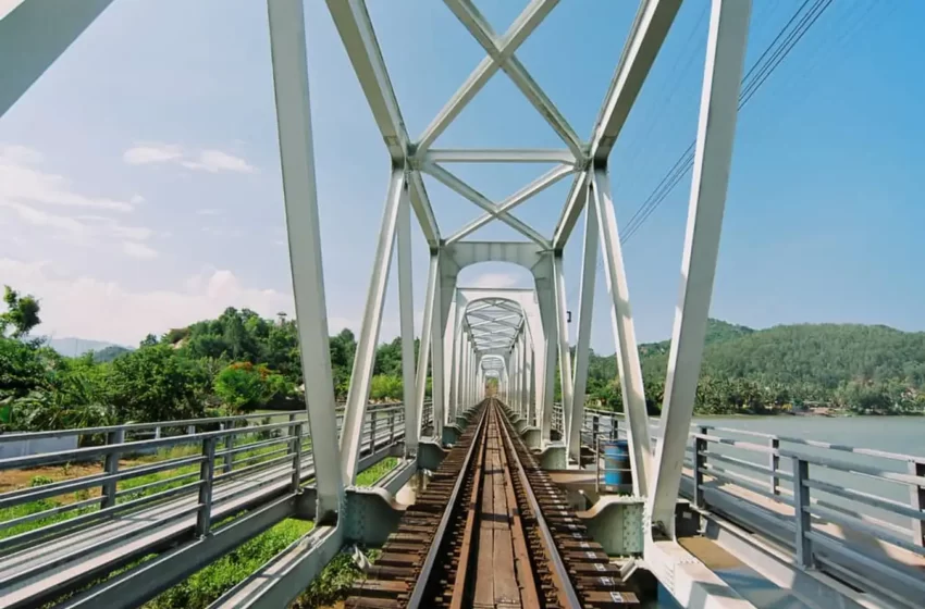  Cầu sắt Nha Trang