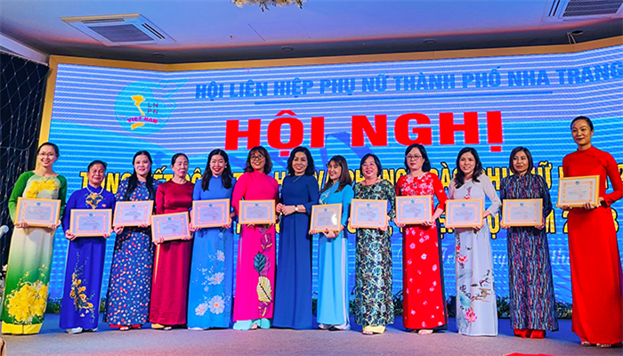  Hội LHPN TP. Nha Trang tổ chức Hội nghị tổng kết công tác Hội và phong trào phụ nữ năm 2022