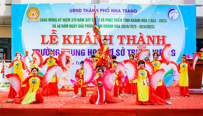  Nha Trang: khánh thành Trường THCS Trưng Vương chào mừng kỷ niệm 370 năm xây dựng và phát triển tỉnh Khánh Hòa, 48 năm Ngày giải phóng tỉnh Khánh Hòa