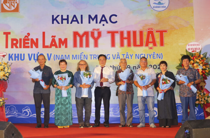  Khai mạc triển lãm mỹ thuật khu vực Nam miền Trung và Tây Nguyên