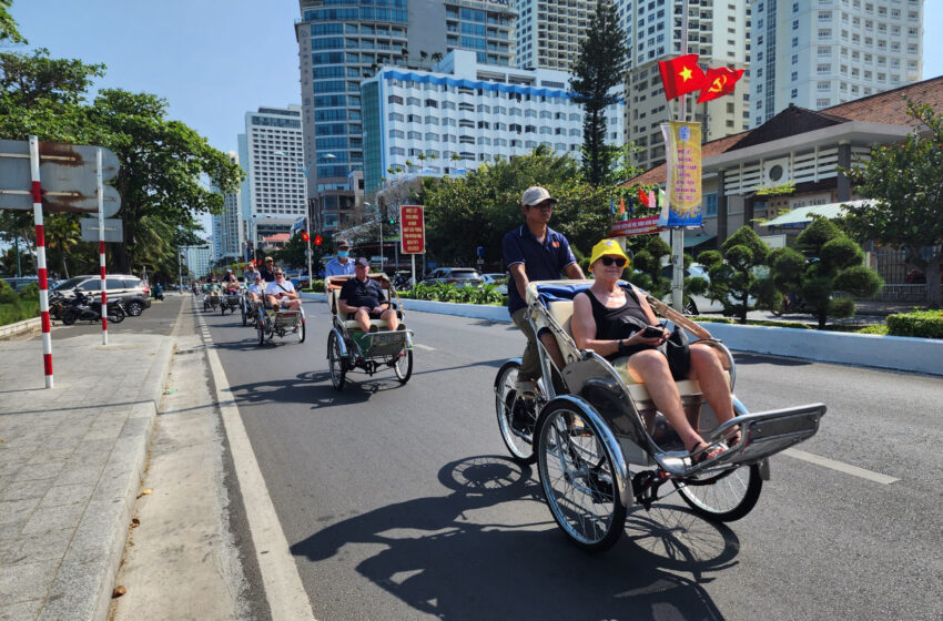  Hỗ trợ, tạo điều kiện thuận lợi cho các tàu quốc tế đến Cảng Quốc tế Cam Ranh